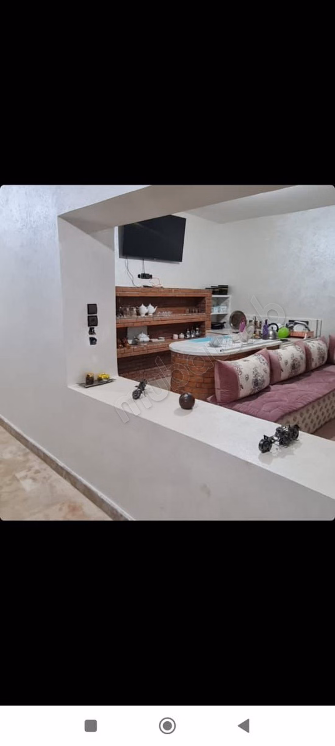 A vendre ferme 1 Ha 
Route Ourika