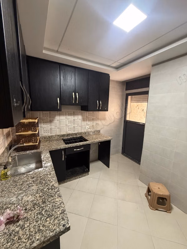 Location d'un appartement à Dar Al-Tunisi près de la Cour d'Appel de Tanger