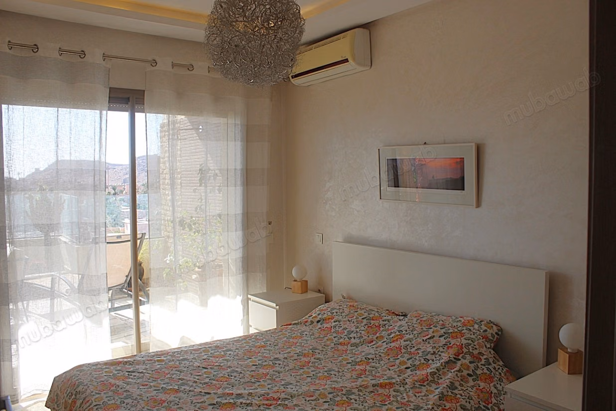 Apartment with terrace and stunning view