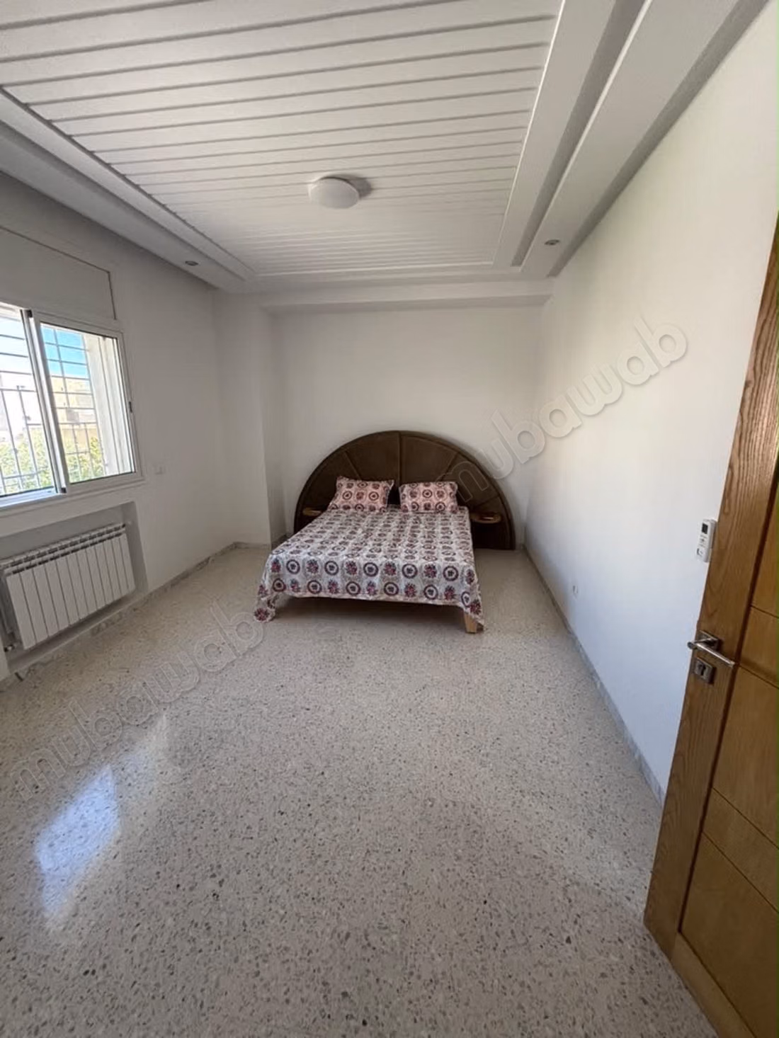 Villa de luxe à vendre à Cité el Ghazela. S4 chambres. Fibre optique, résidence sécurisée Titre Foncier Bleu