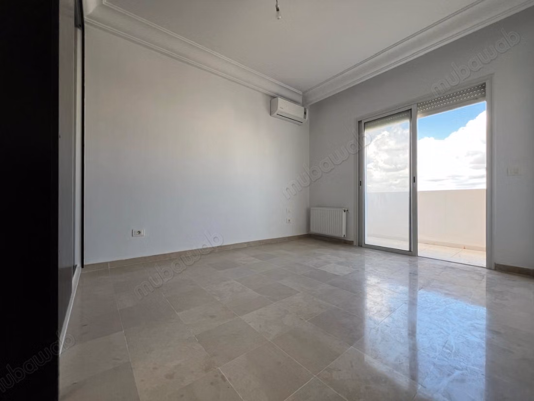S3 for sale with garden and terrace