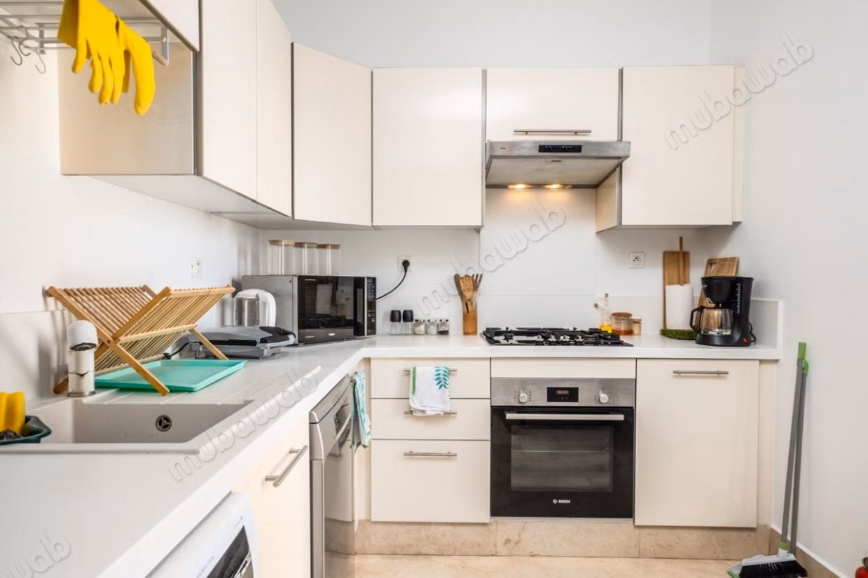 Prachtig appartement met moderne gemeubileerd terras