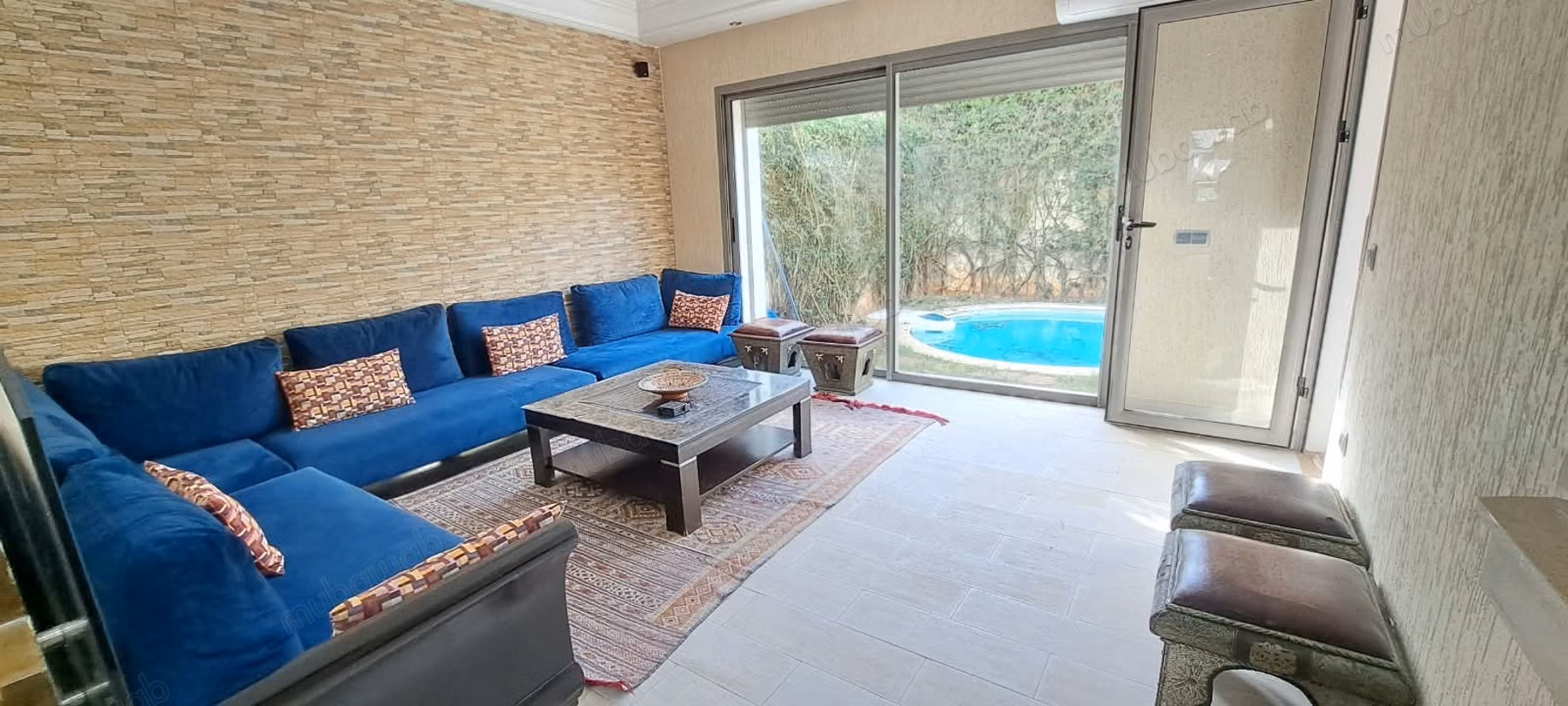Belle villa avec piscine meublé a louer