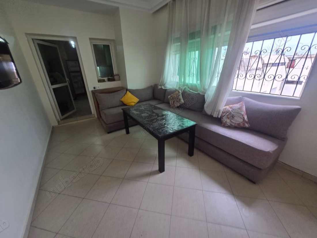 Zeer mooi appartement te huur in Beauséjour. 2 mooie slaapkamers. Gemeubileerd