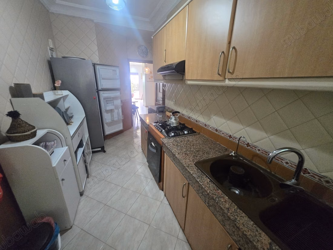 Zeer mooi appartement te huur in Beauséjour. 2 mooie slaapkamers. Gemeubileerd