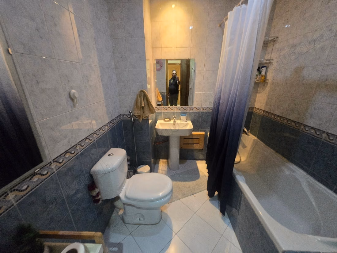 Zeer mooi appartement te huur in Beauséjour. 2 mooie slaapkamers. Gemeubileerd