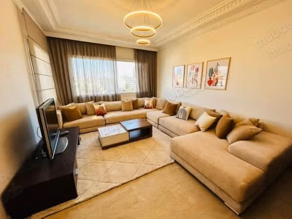 Prachtig gemeubileerd appartement met panoramisch uitzicht