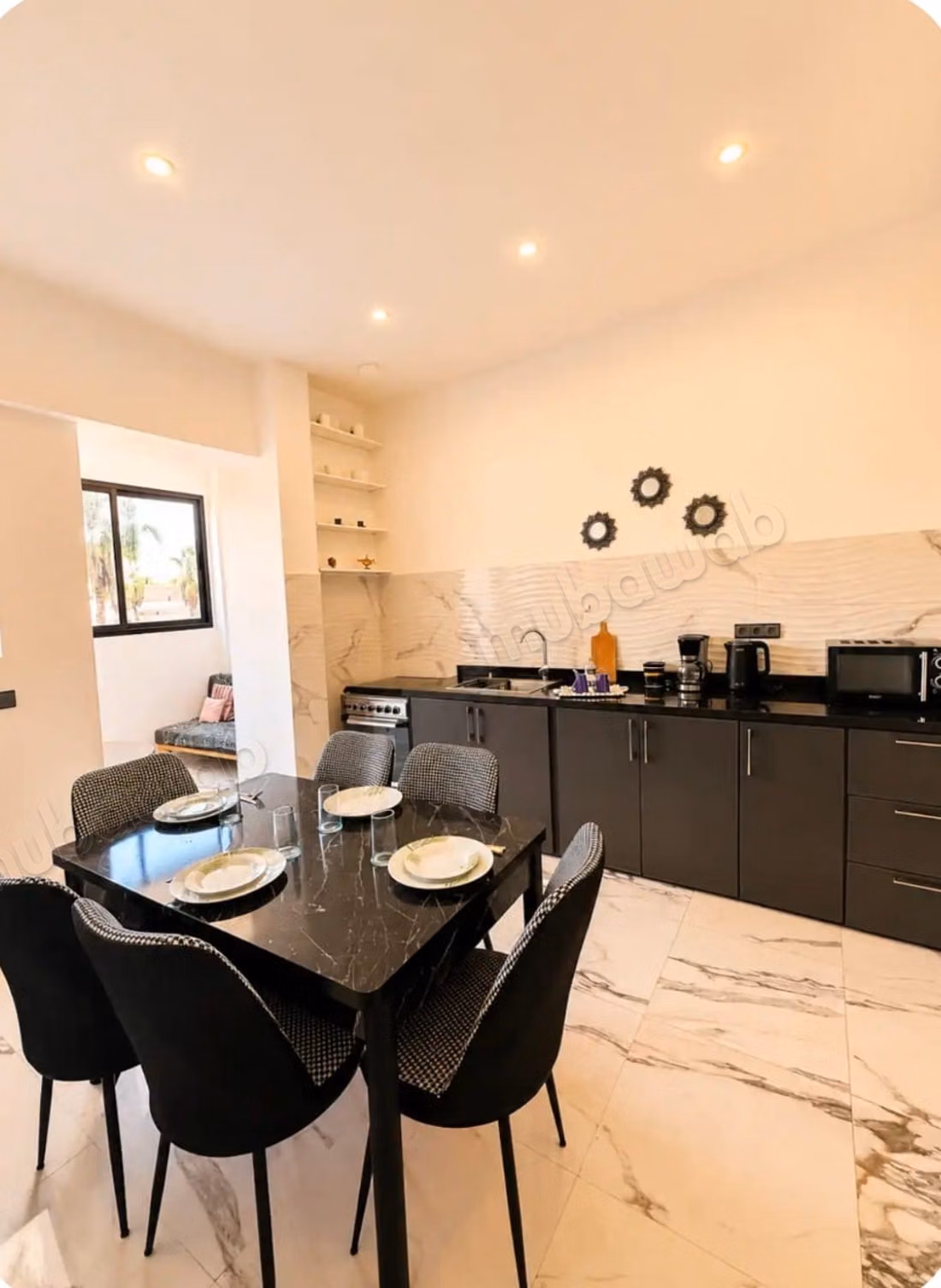 Vend appartement à Guéliz. 2 chambres. Bien meublé