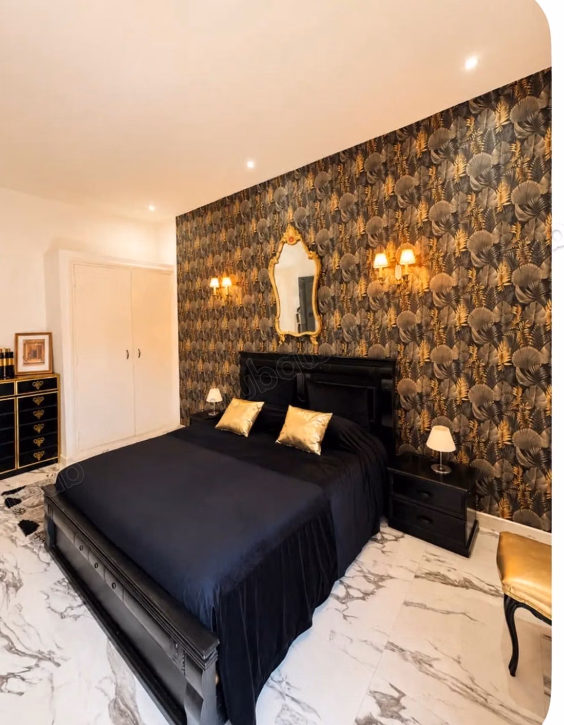 Vend appartement à Guéliz. 2 chambres. Bien meublé