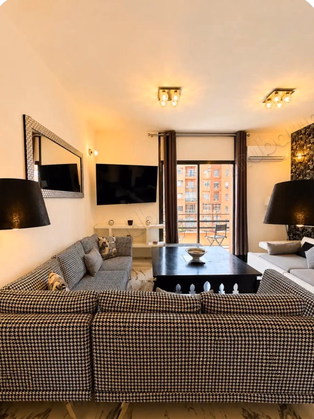 Vend appartement à Guéliz. 2 chambres. Bien meublé