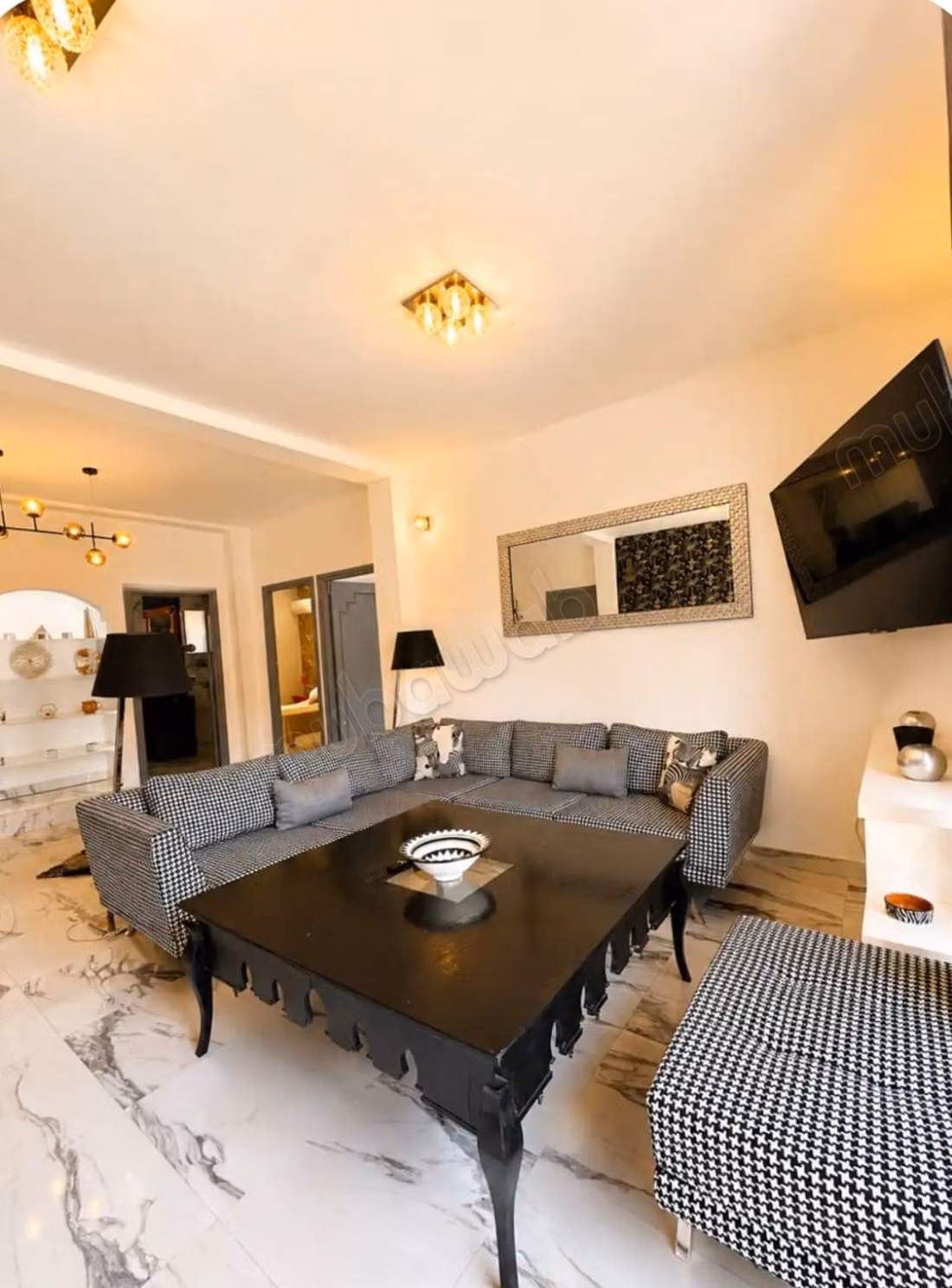 Vend appartement à Guéliz. 2 chambres. Bien meublé