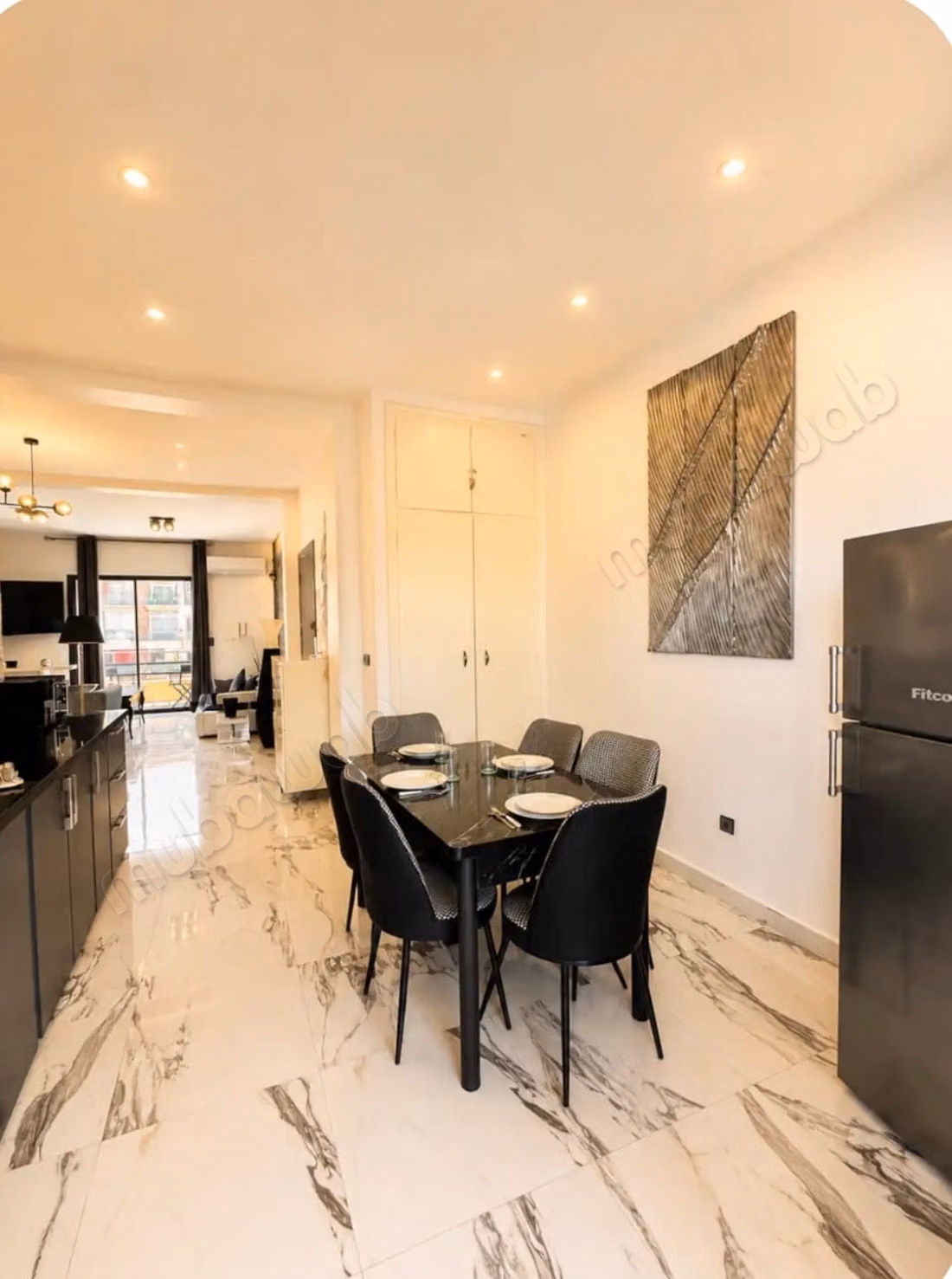 Vend appartement à Guéliz. 2 chambres. Bien meublé