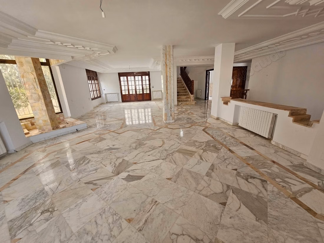  Menzah 9a: à vendre – villa de prestige