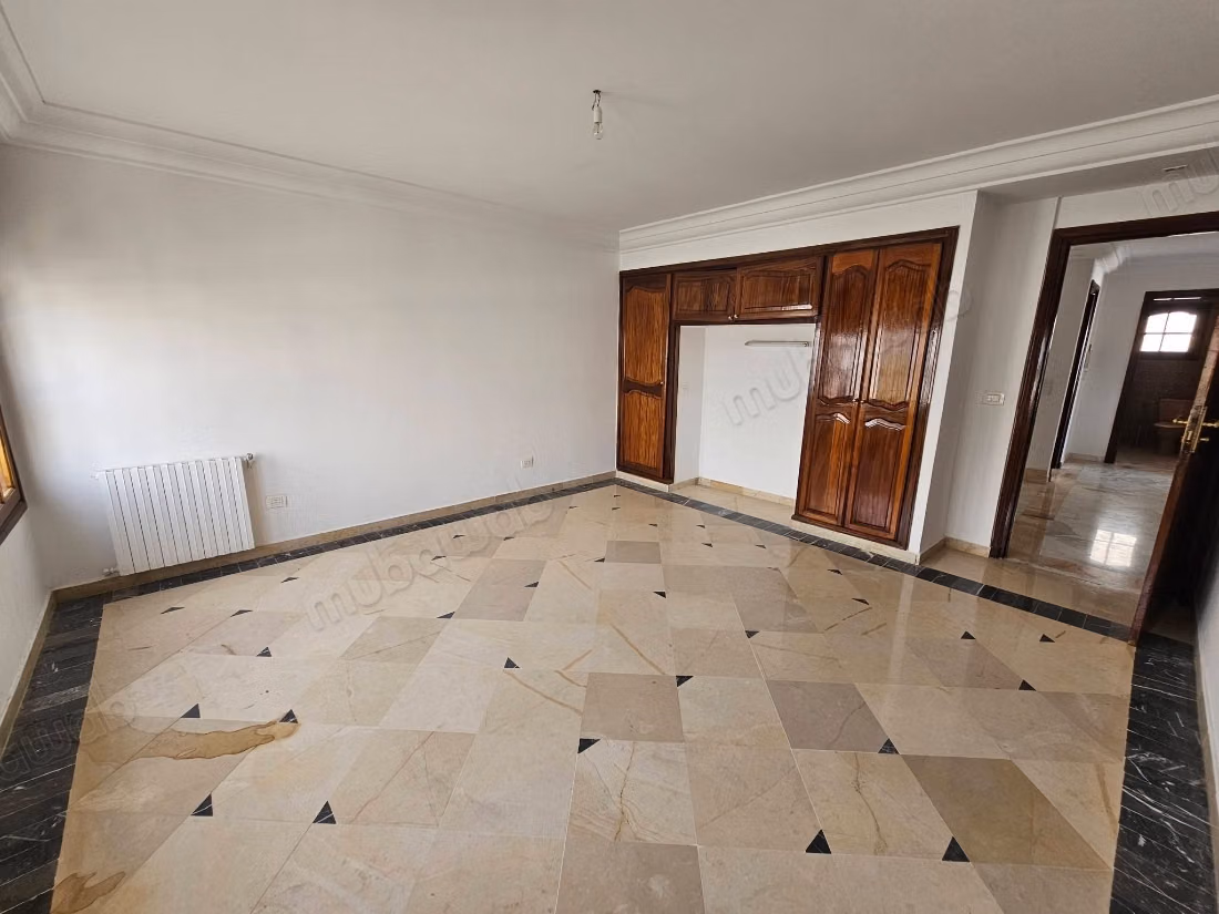  Menzah 9a: à vendre – villa de prestige