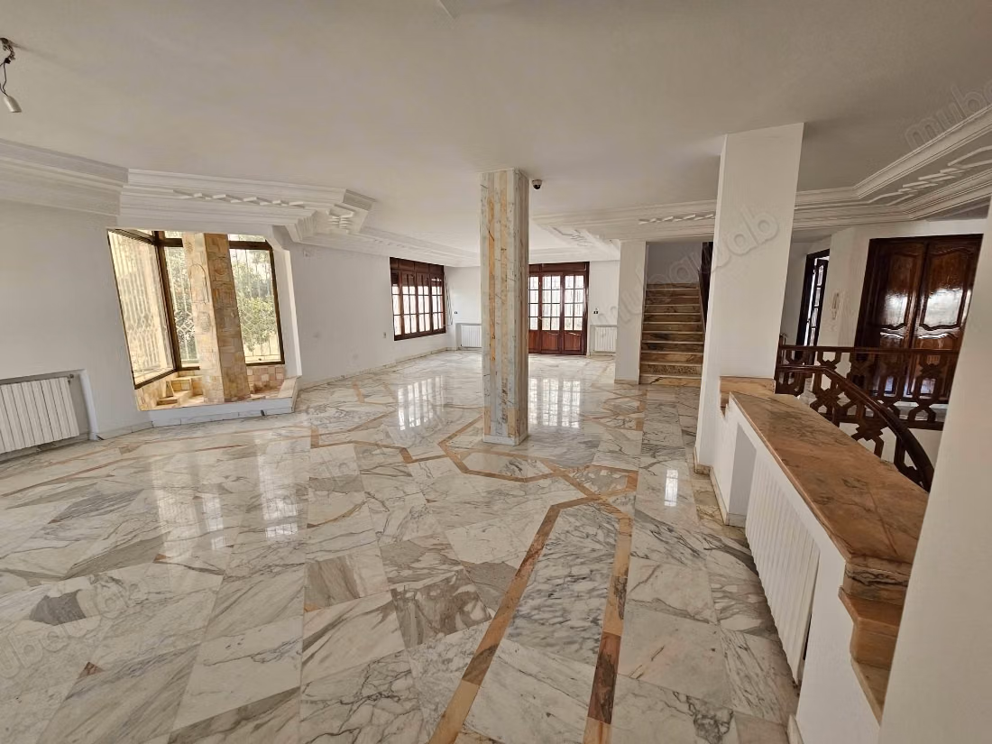  Menzah 9a: à vendre – villa de prestige
