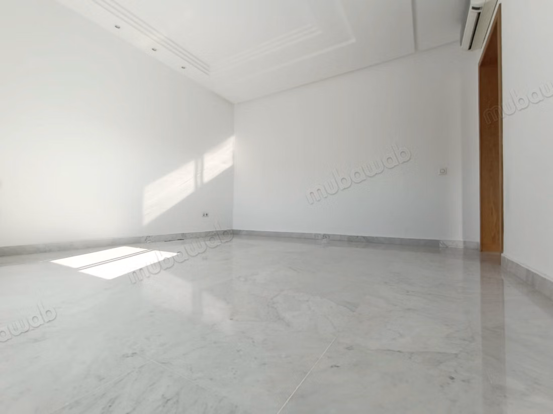 Villa con piscina al lago 2