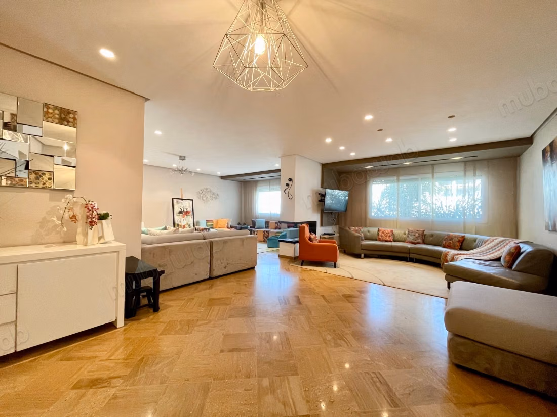 Location Palmier, Apt meublé 3 chambres 211 m²