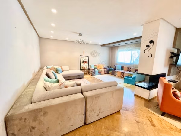 Location Palmier, Apt meublé 3 chambres 211 m²