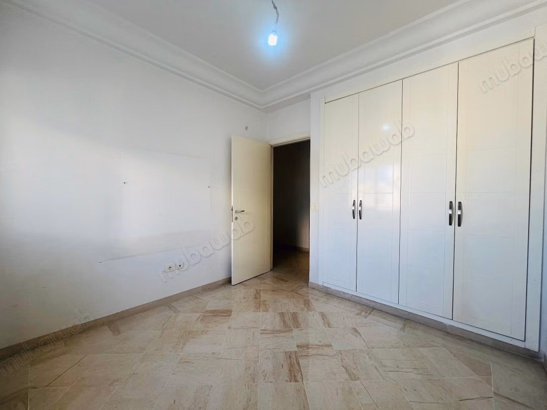 A louer un appartement en S3 à Ennasr 1