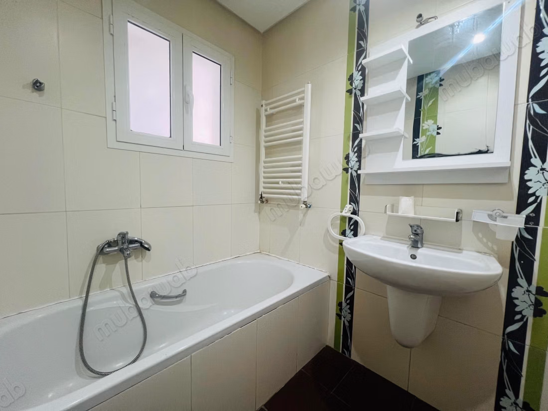 A louer un appartement en S3 à Ennasr 1