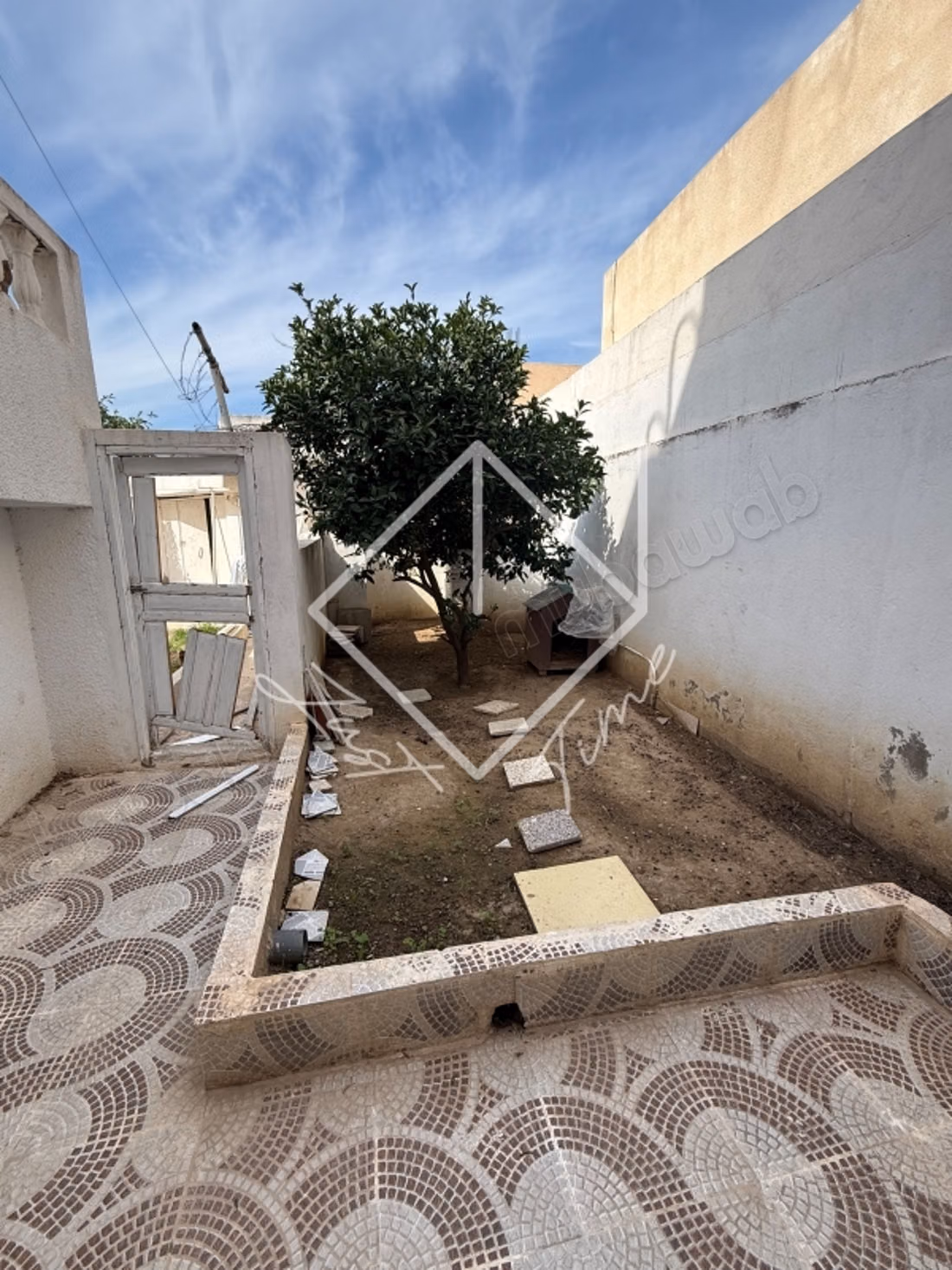 À louer un étage de villa en s2 à cité el ghazela