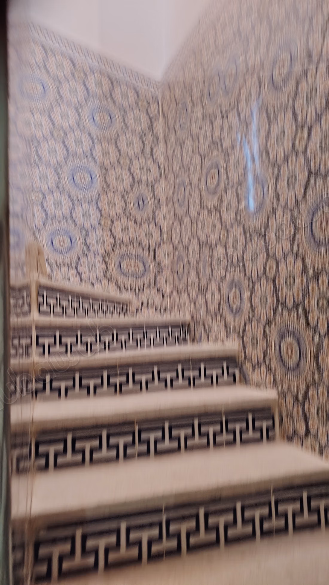 Find your house for sale in Daoudiat. 3 rooms. Satellite dish