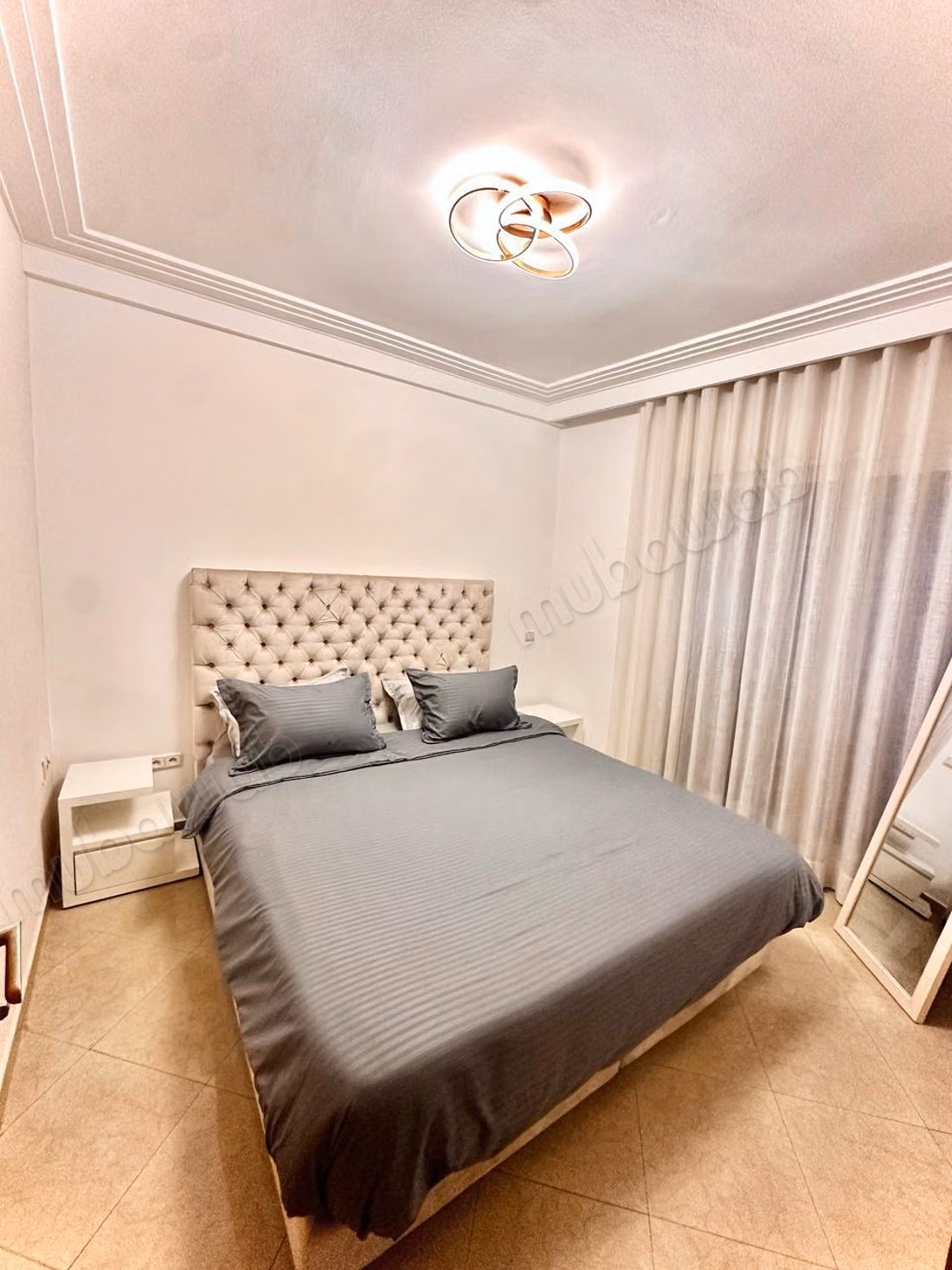 Bel appartement à vendre à Anfa. 1 chambre. Meublé