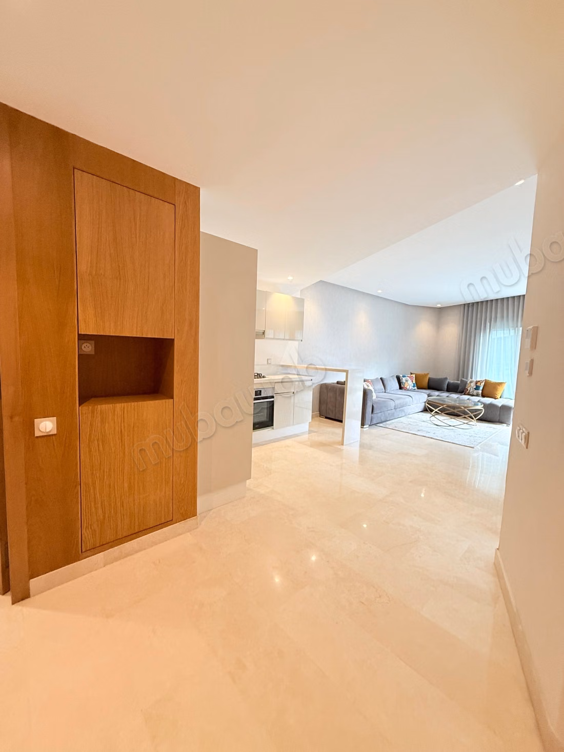 Great apartment for rent in Les princesses. Small area 84 m². Cellar