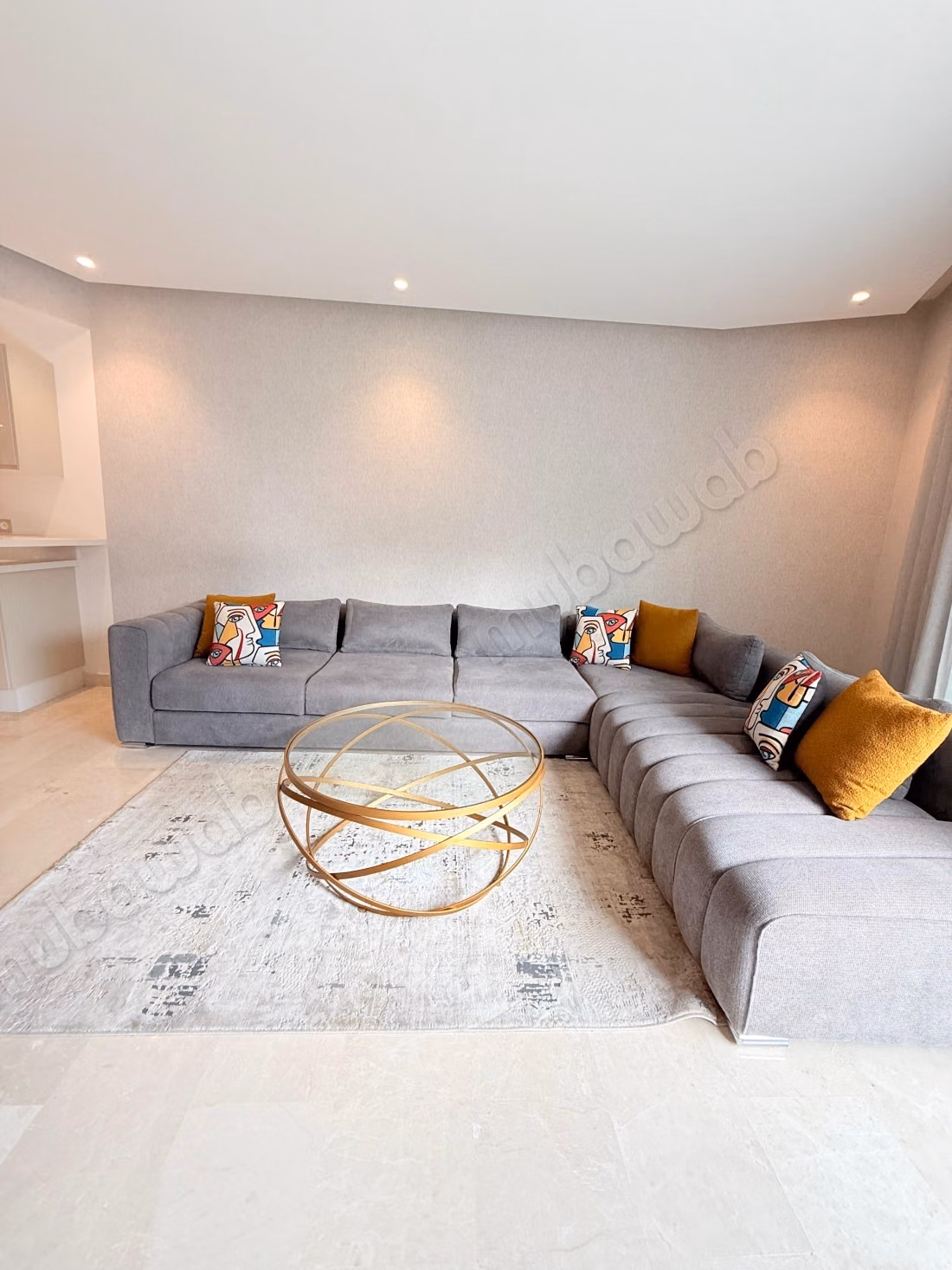 Great apartment for rent in Les princesses. Small area 84 m². Cellar