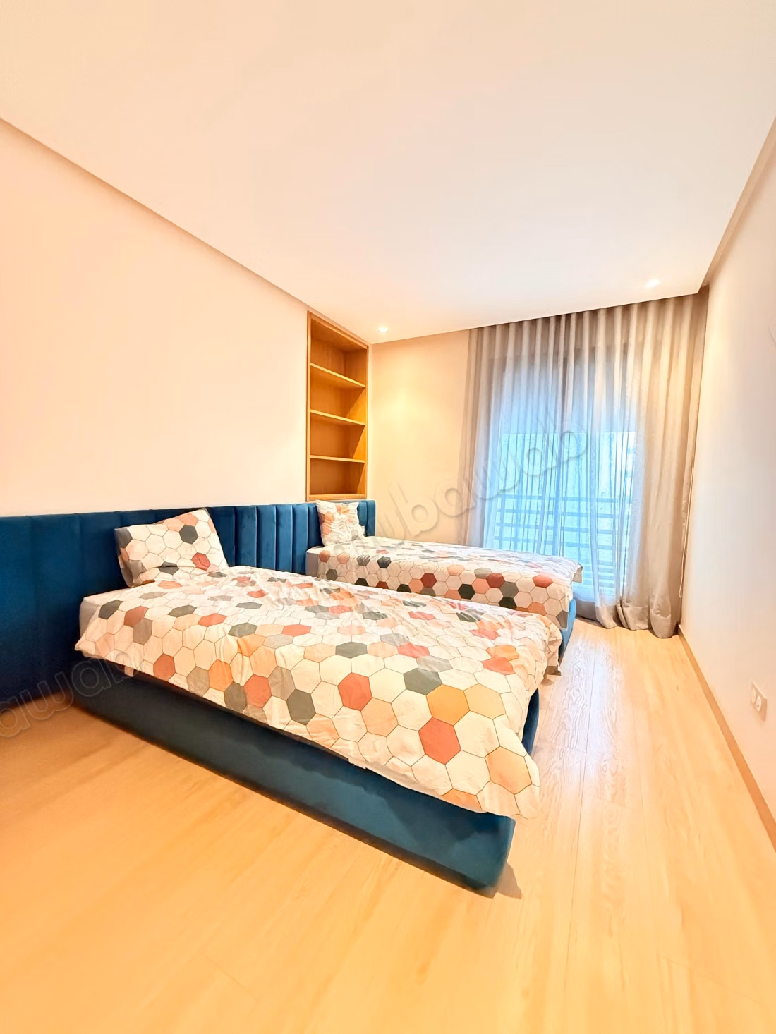 Great apartment for rent in Les princesses. Small area 84 m². Cellar