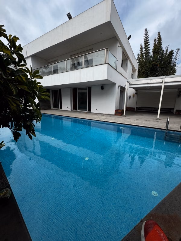 Villa di lusso in affitto a Riyad. 6 camere confortevoli. Ben arredato