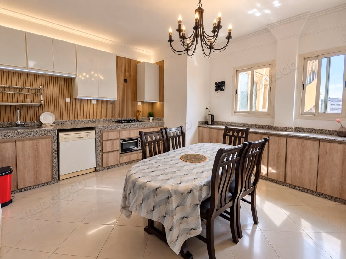 Beautiful furnished apartment 120 m² - 3 bedrooms