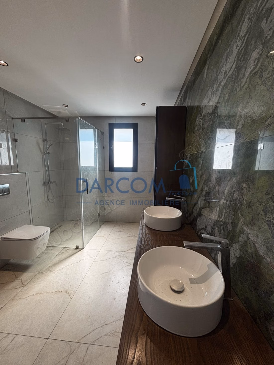 A Vendre Villa De Luxe à La Soukra