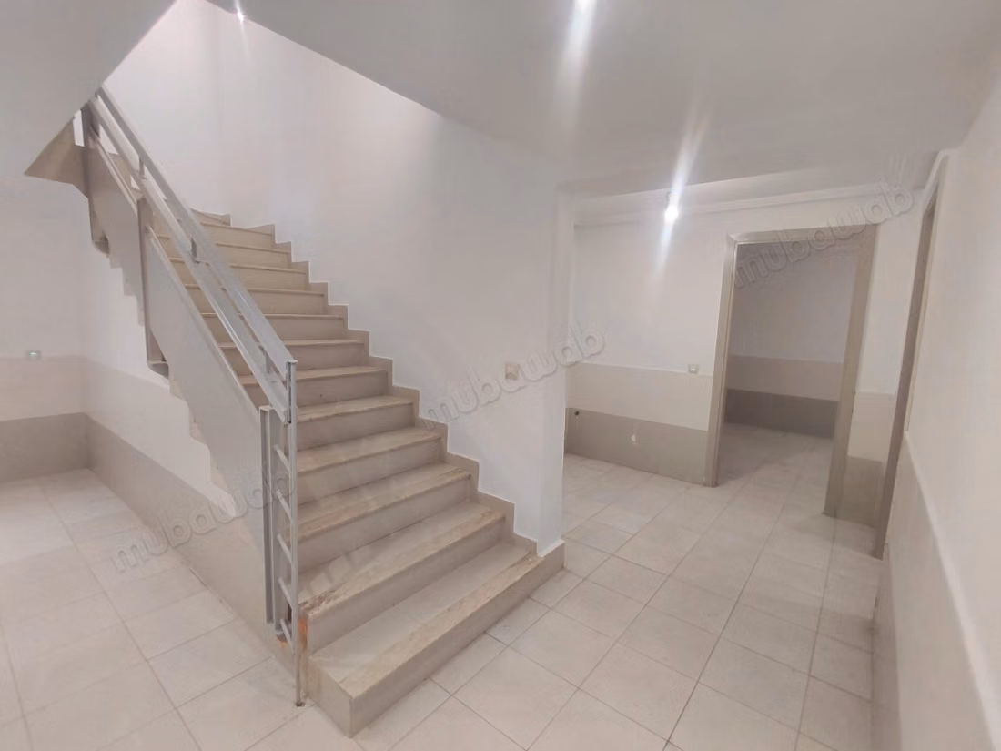 For rent, beautiful empty villa in Ain Diab