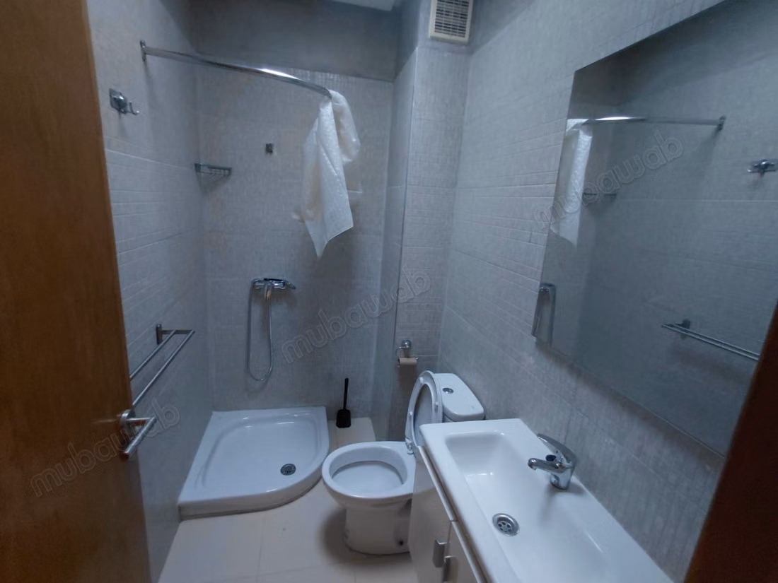 For rent, beautiful empty villa in Ain Diab