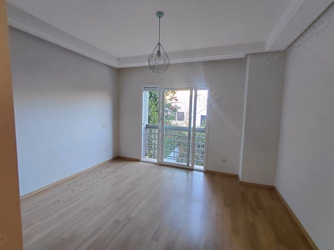 For rent, beautiful empty villa in Ain Diab