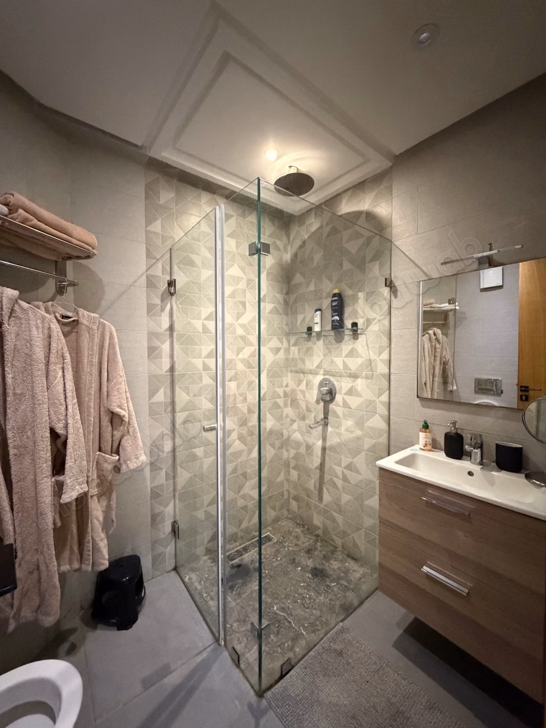 Hermoso apartamento en alquiler en Riyad. Superficie de 80 m². Bien amueblado