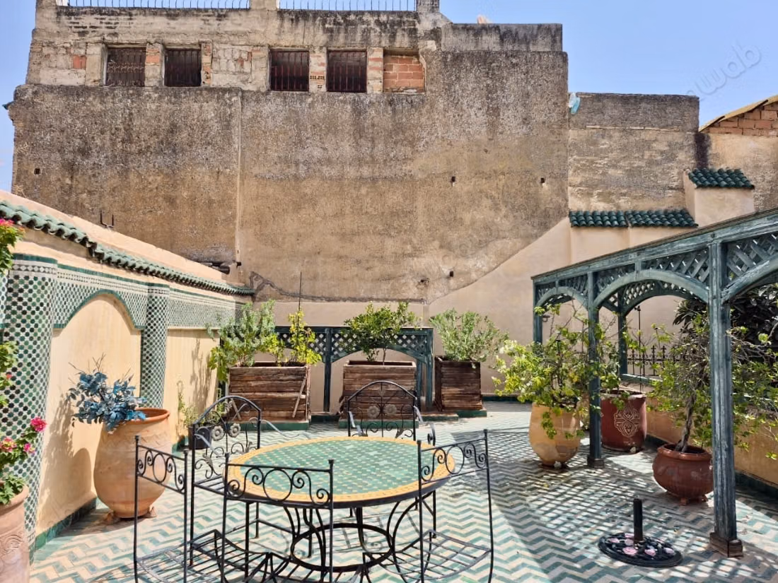 Charming riad with large landscaped patio