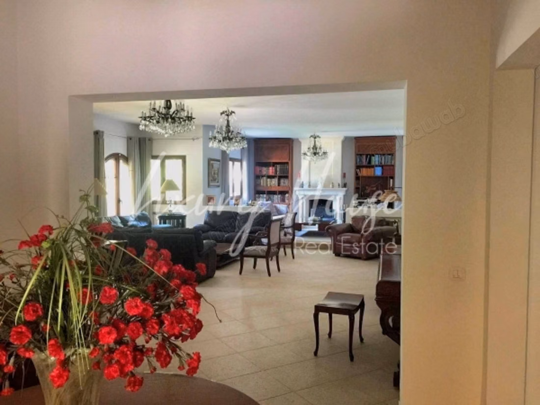 Incantevole villa padronale S4 su un livello a La Soukra