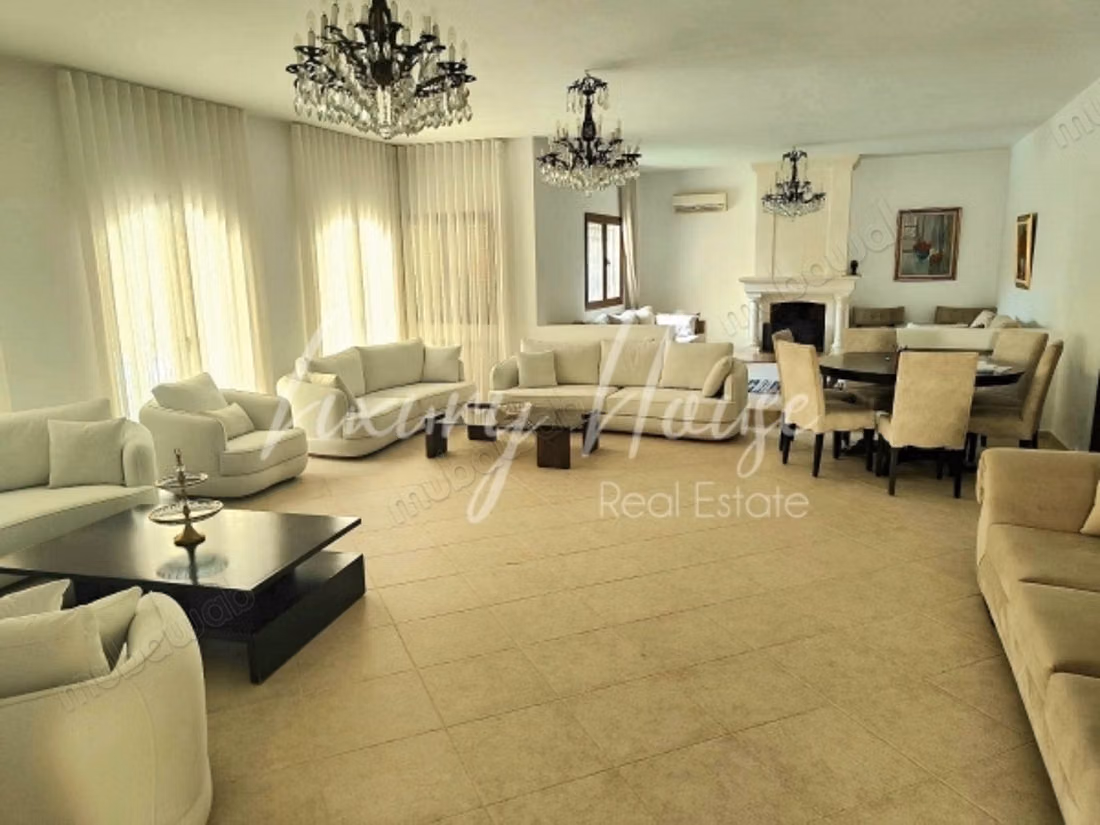 Incantevole villa padronale S4 su un livello a La Soukra