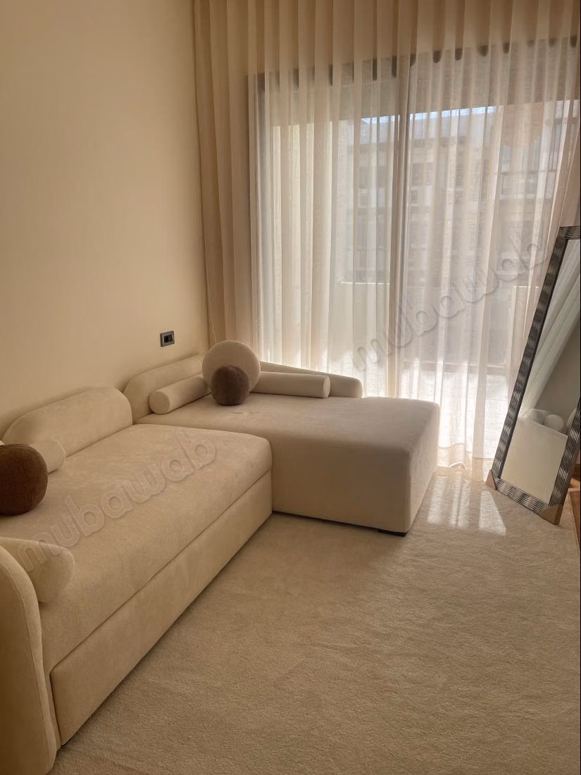 Bell'appartamento in affitto a Dar Bouazza. 2 belle camere. Arredato