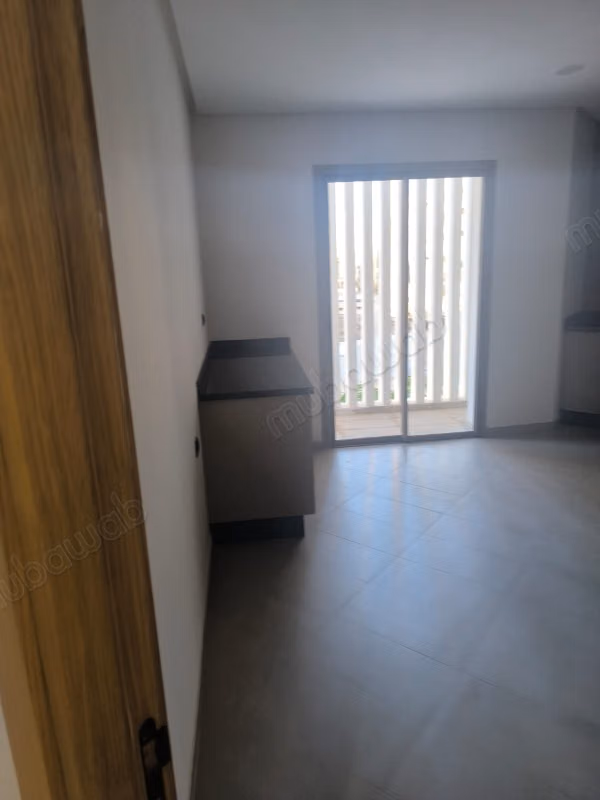 Leeg Appartement Te Huur - Almaz