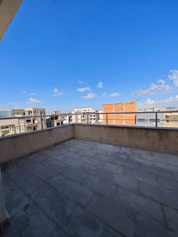 Apartment S2 with blue title