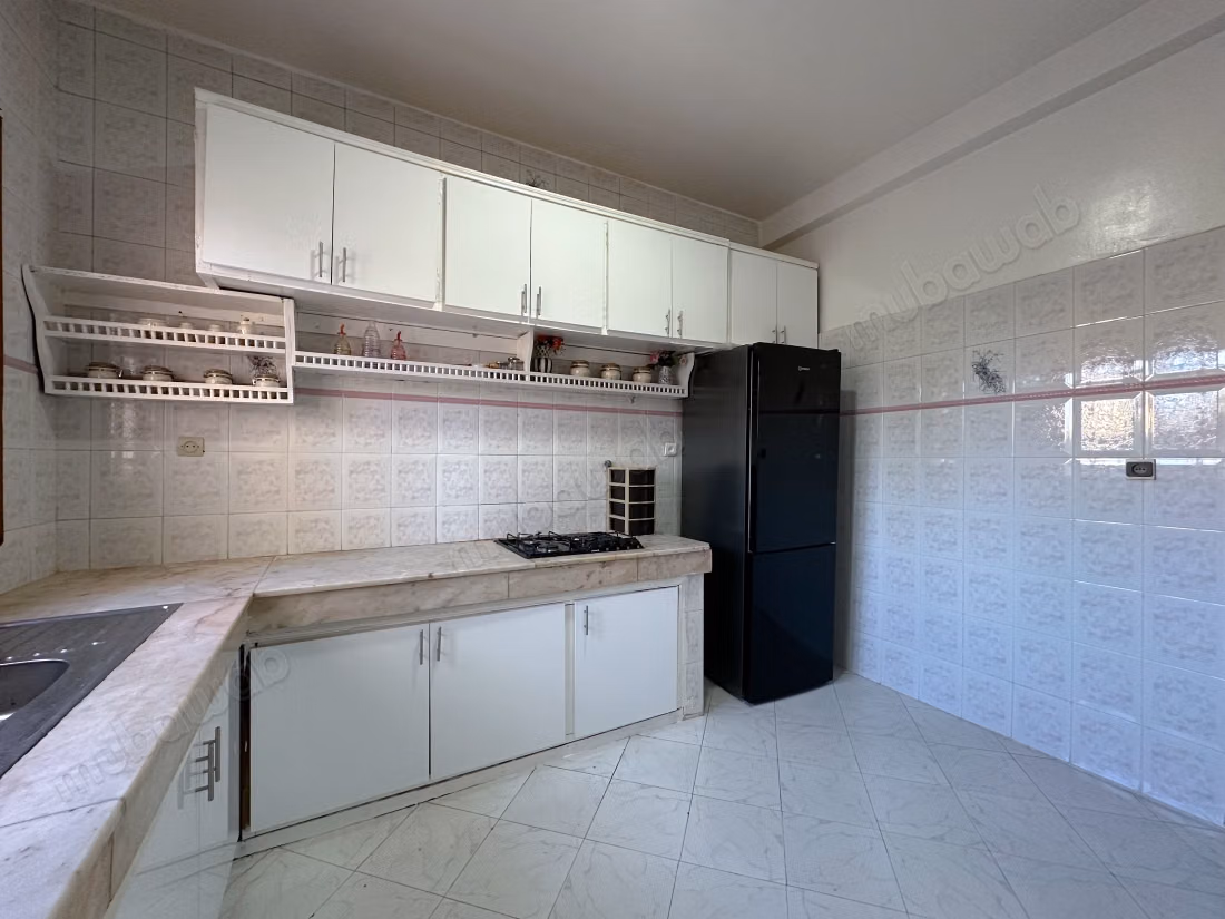 Appartement meublé 150 m² à louer – Fès – Proche centre ville et autoroute