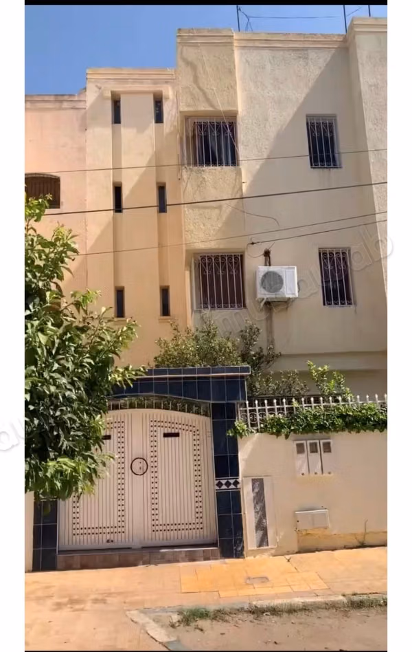 Appartement meublé 150 m² à louer – Fès – Proche centre ville et autoroute