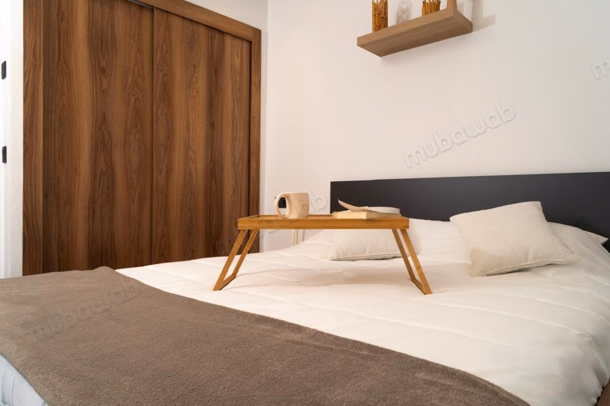 Sell apartment in Les princesses. 
2 large rooms. 
Lift and garage