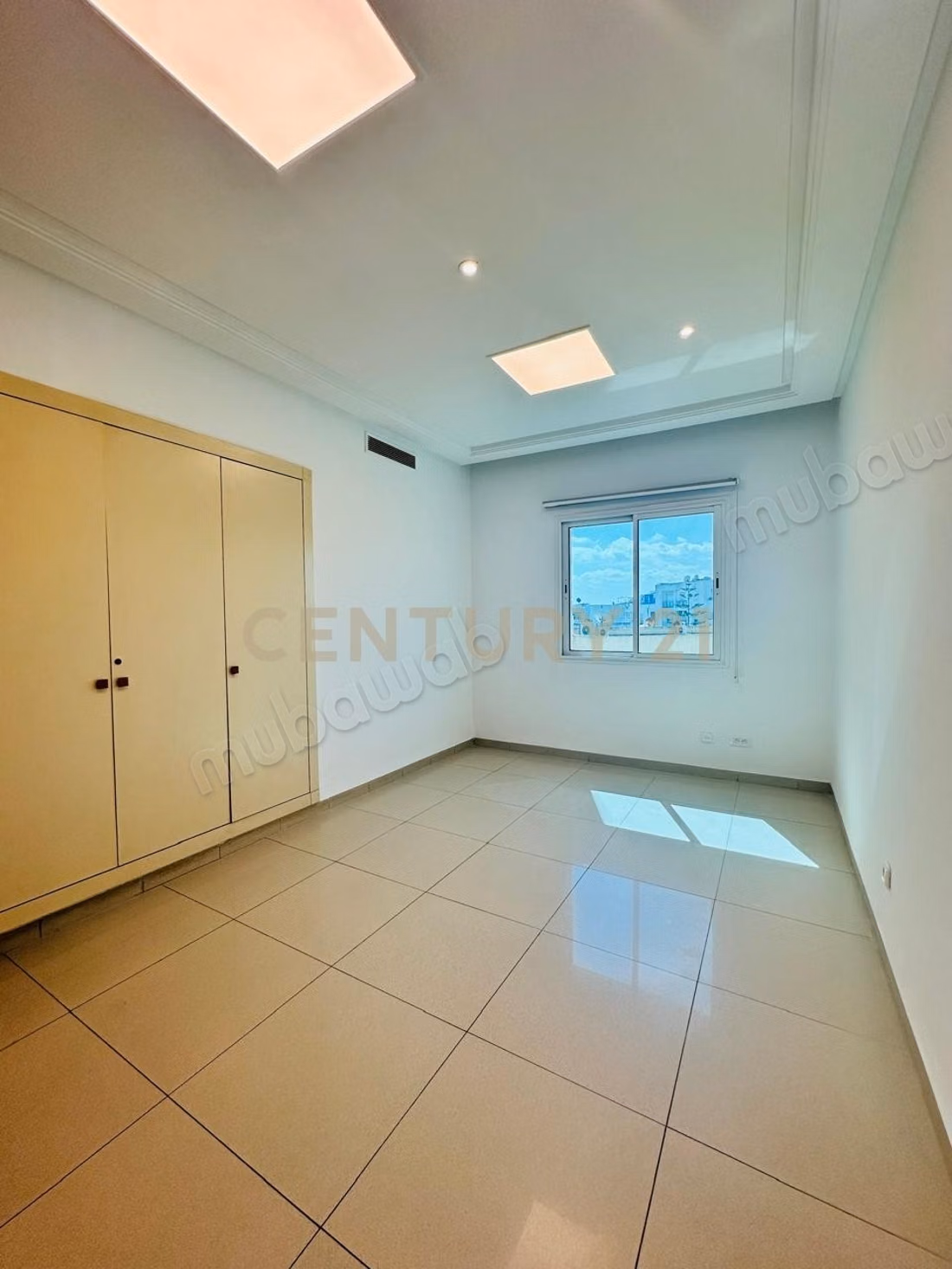 In affitto: ufficio h5 le rive del lago 1