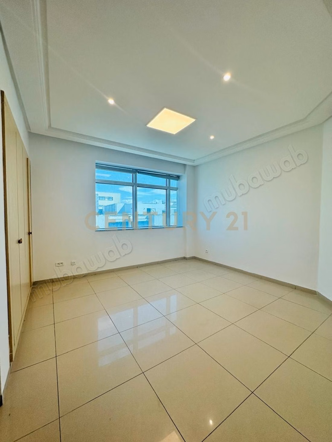 In affitto: ufficio h5 le rive del lago 1
