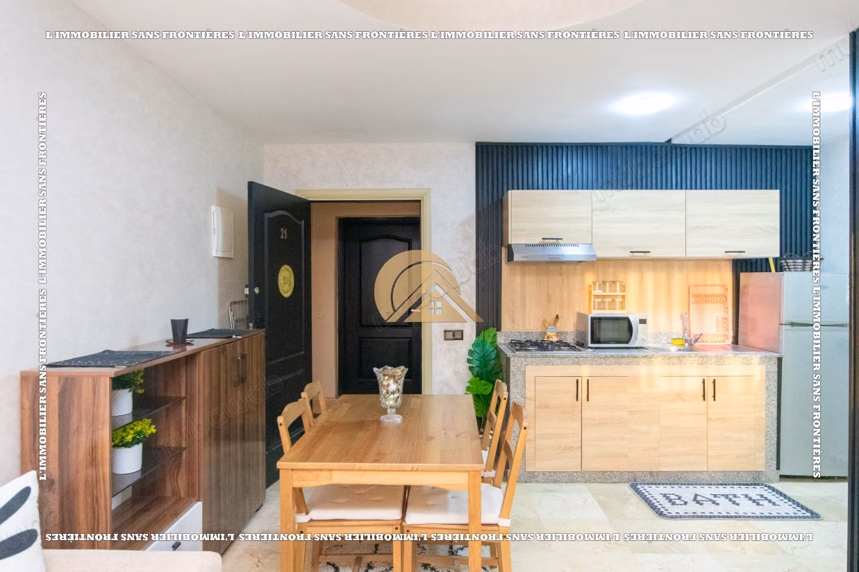 Apartamento amueblado de 52 m² en alquiler en Guéliz - 1 habitación, salón, sala de estar y ascensor