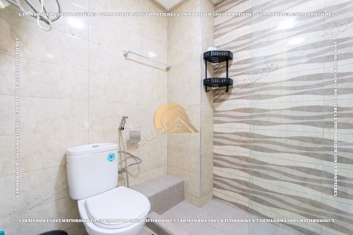 Apartamento amueblado de 52 m² en alquiler en Guéliz - 1 habitación, salón, sala de estar y ascensor